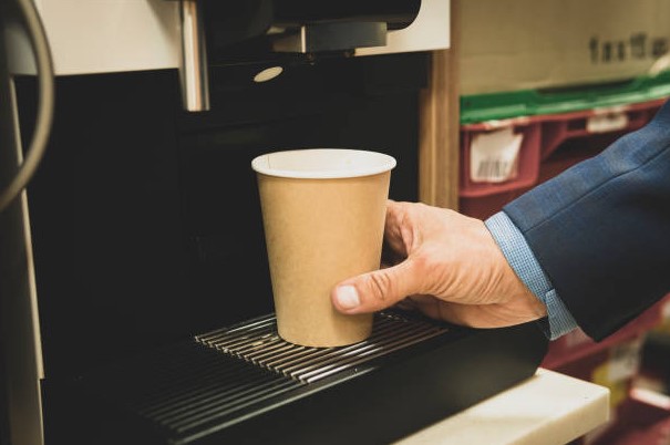 Как выбрать и купить кофе-автомат для бизнеса: критерии для формата самообслуживания