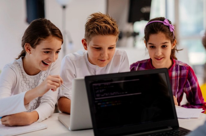 Творческое развитие ребенка: какие курсы выбрать